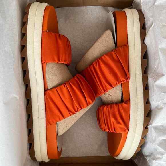 Sorel Desert Sun & Chalk Roaming Slide Sandal, US7.5 - Picture 10 of 14